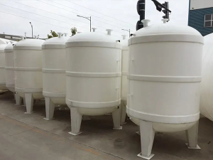 pp立式儲(chǔ)罐